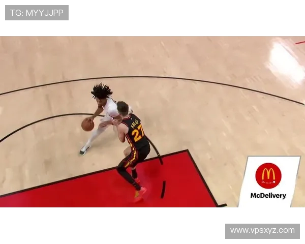 吕佩尔压哨三分命中助开拓者前三节88比87领先老鹰激战东部对决